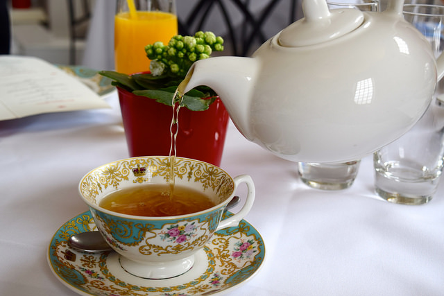 Spearmint Tea at The Orangery, Kensington Palace | www.rachelphipps.com @rachelphipps