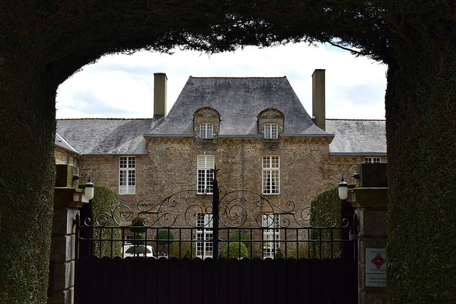 Chateau de la Ballue, Brittany | www.rachelphipps.com @rachelphipps