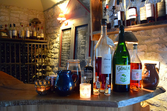 Snug Bar at Manoir de Malagorse | www.rachelphipps.com @rachelphipps