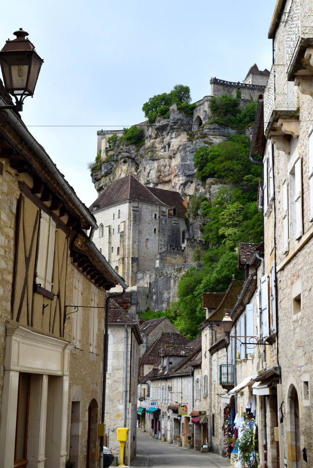 Streets of Rocamadour, Dordogne Valley | www.rachelphipps.com @rachelphipps