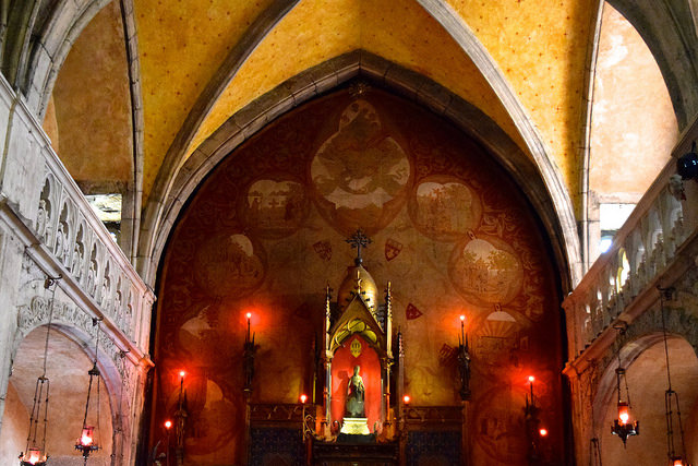 Chapel of Our Lady of Rocamadour | www.rachelphipps.com @rachelphipps