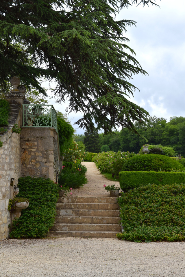 Gardens at Chateau de la Treyne | www.rachelphipps.com @rachelphipps