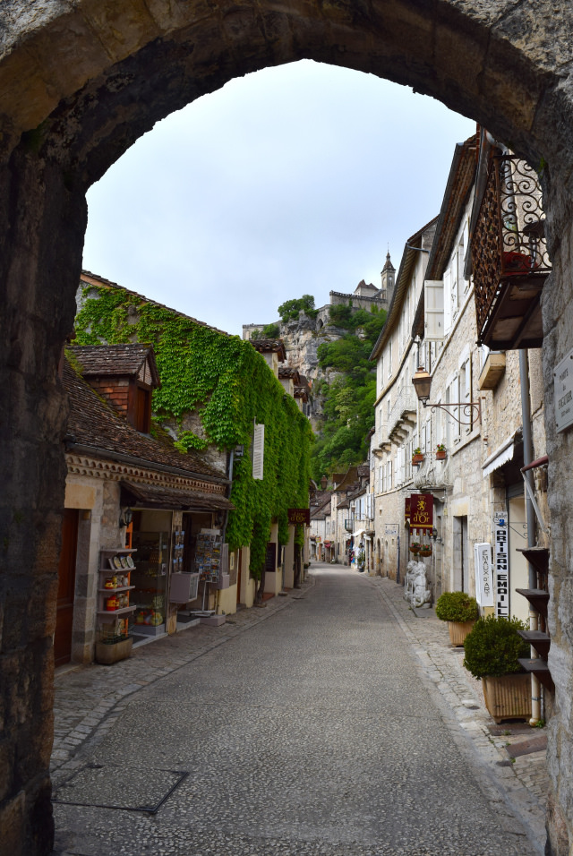 Entering the town of Rocamadour, Dordogne Valley | www.rachelphipps.com @rachelphipps