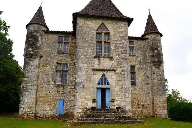 Chateau Panniseau | www.rachelphipps.com @rachelphipps