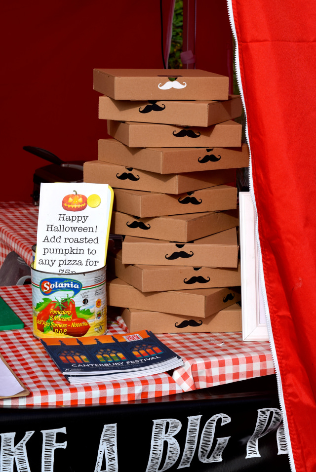 That's Amore Pizza Co. Takeaway Boxes | www.rachelphipps.com @rachelphipps