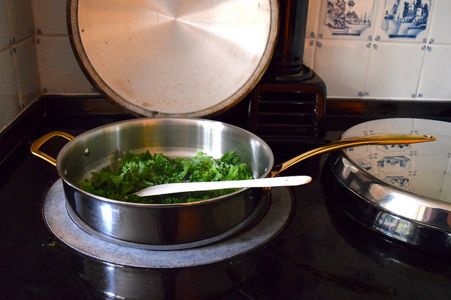 Sauteed Kale in M&S Cook's Sautee Pan | www.rachelphipps.com @rachelphipps