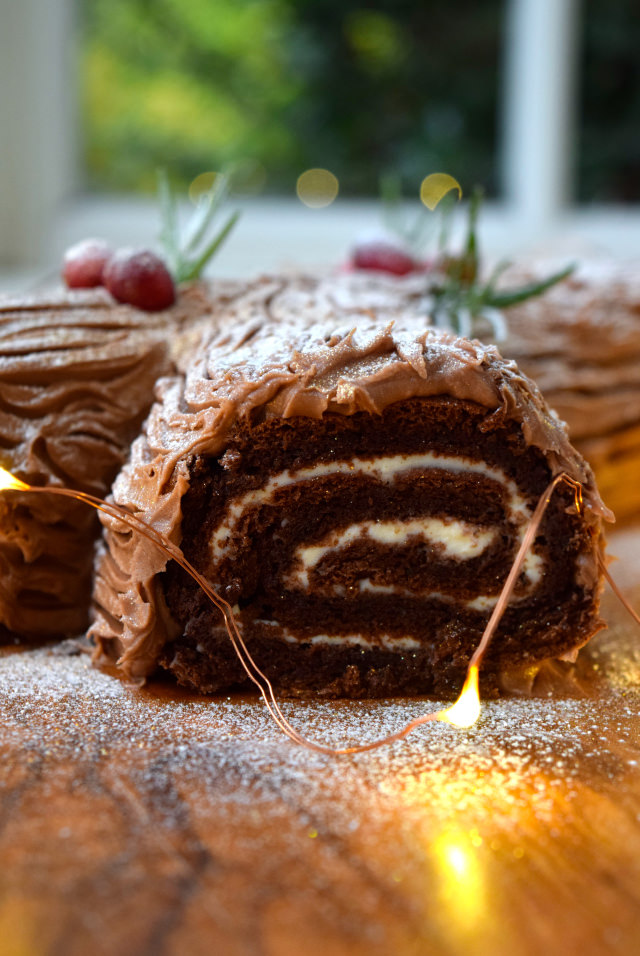 Christmas Chocolate Yule Log with Brandy Crème Fraîche | www.rachelphipps.com @rachelphipps