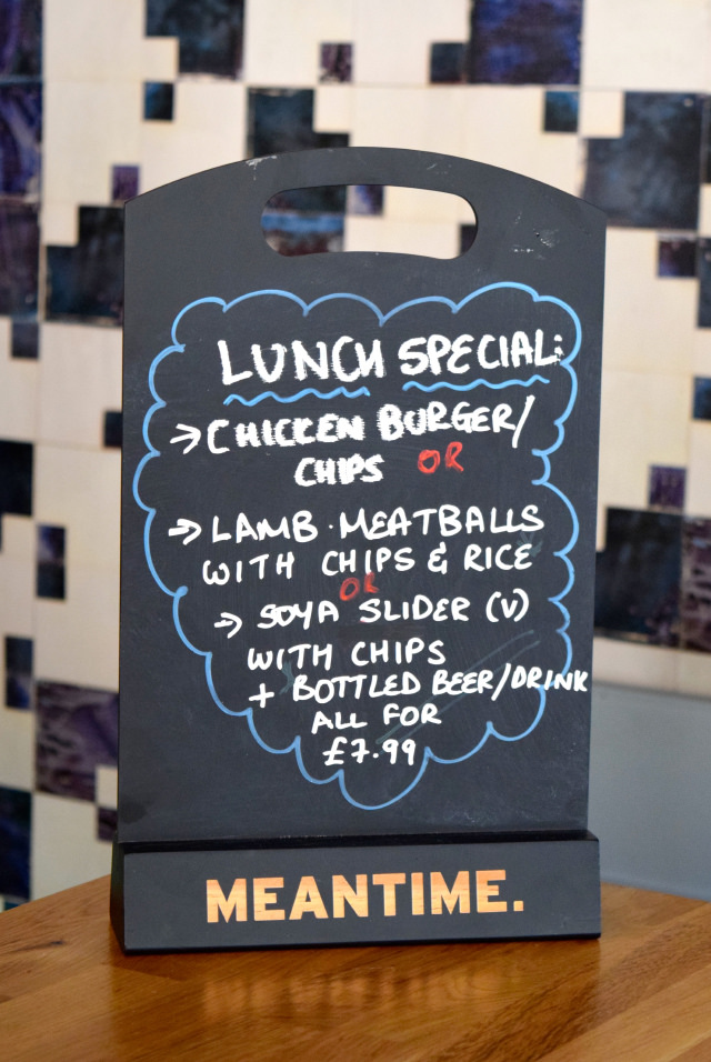 Lunch Special at The Gladstone Arms, Borough | www.rachelphipps.com @rachelphipps