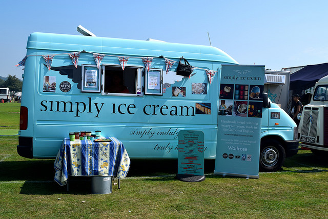 Simply Ice Cream at We Love Hythe Food Festival | www.rachelphipps.com @rachelphipps