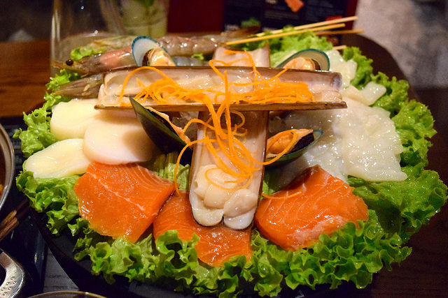 Seafood Platter at Hot Pot, Chinatown | www.rachelphipps.com @rachelphipps