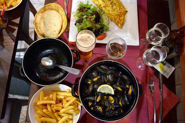 Traditional Breton Lunch at St. Malo | www.rachelphipps.com @rachelphipps