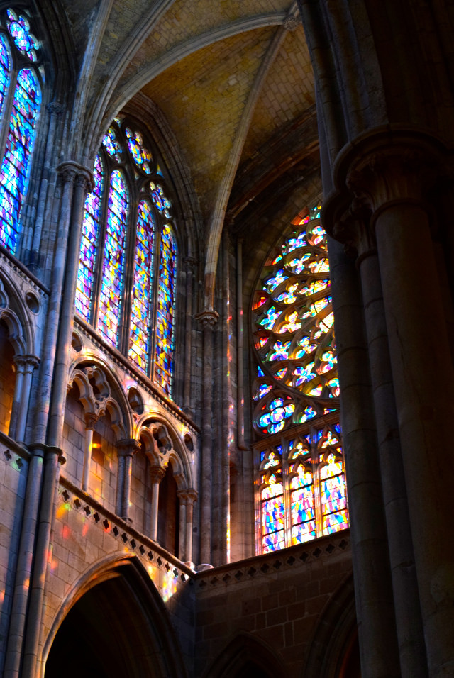 Stained Glass in St. Malo Cathedral | www.rachelphipps.com @rachelphipps