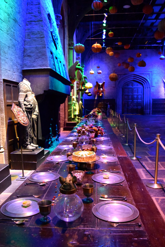The Great Hall at Halloween at the Harry Potter Studio Tour, London | #harrypotter www.rachelphipps.com @rachelphipps