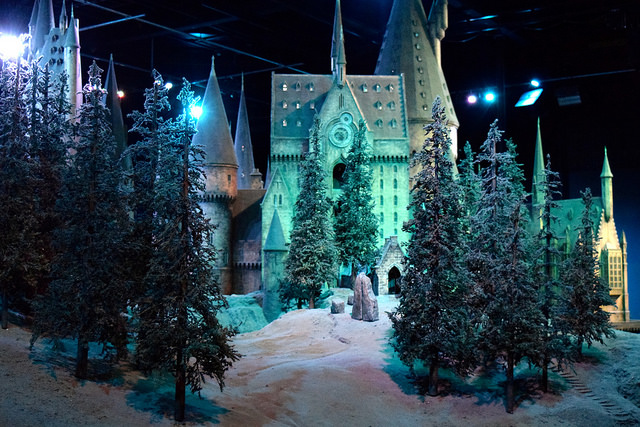 Hogwarts in the Snow at the Harry Potter Studio Tour, London | #harrypotter www.rachelphipps.com @rachelphipps
