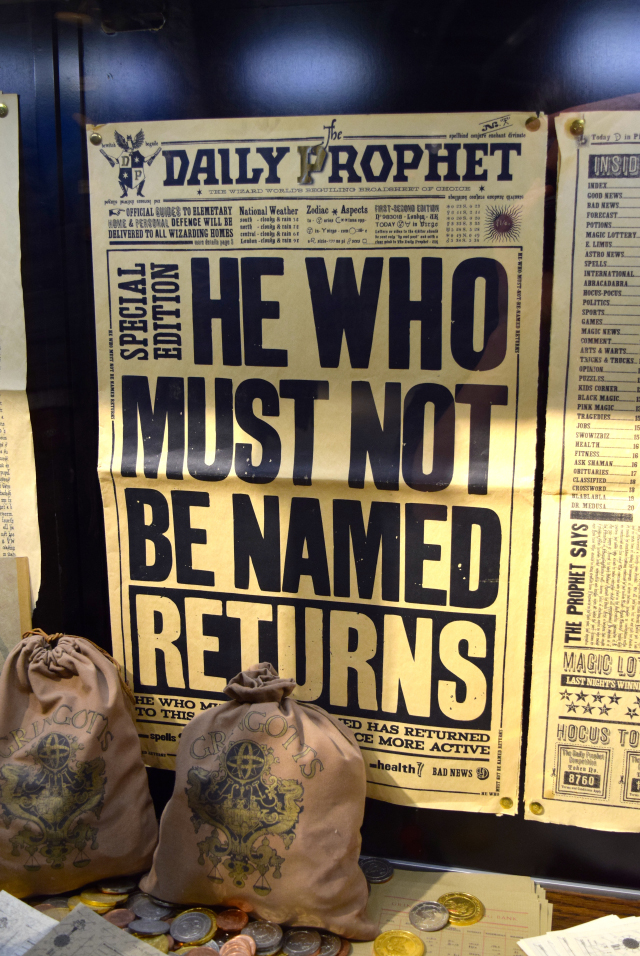 The Daily Prophet at the Harry Potter Studio Tour, London | #harrypotter www.rachelphipps.com @rachelphipps