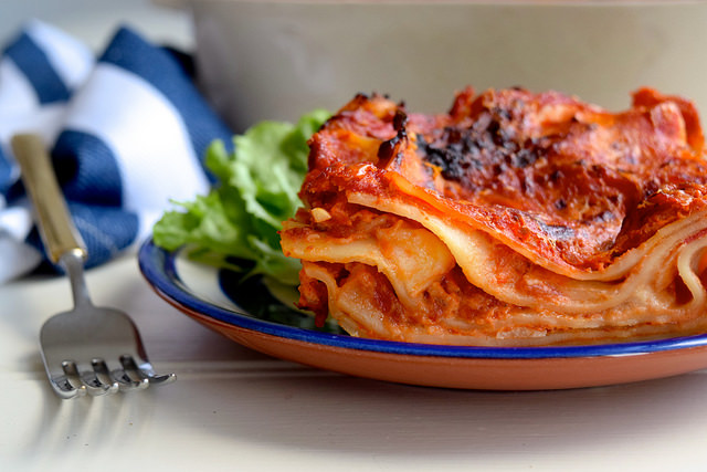 How To Make A (Veggie) Stupidly Simple Lasagna #lasagna #meatfreemonday #vegetarian