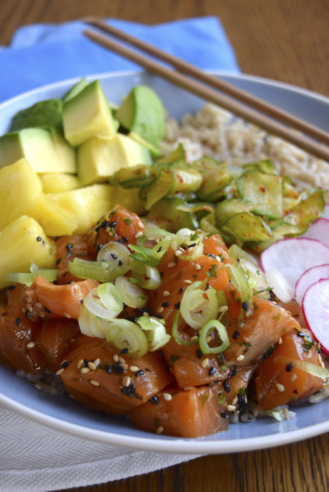 How To Make A Salmon Poke Bowl #poké #salmon #fish #healthy