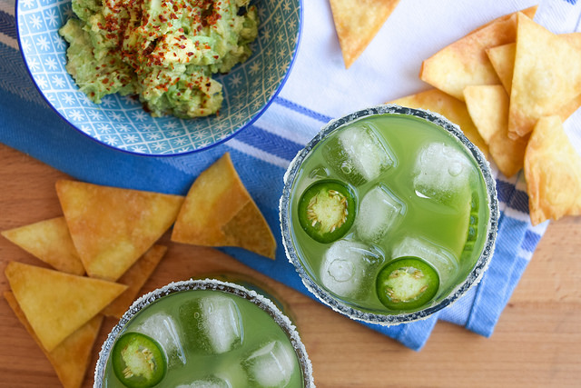 How To Make a Homemade Cucumber & Jalapeño Margarita #margarita #cocktail #cucumber #jalapeno #tequila #cincodemayo #party #summer