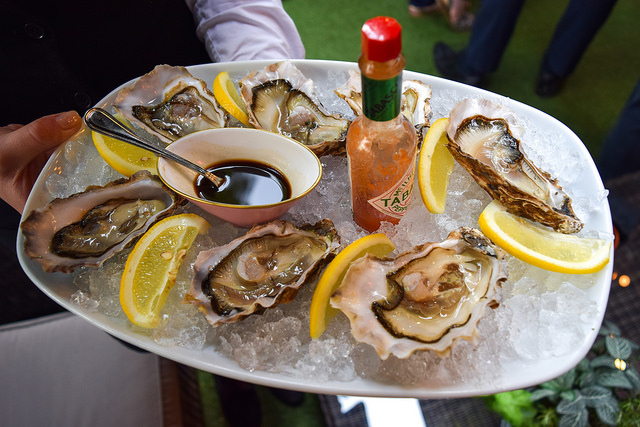 Oysters at The Royal Horseguards Hotel's Secret Herb Garden #oysters #gingarden #pubgarden #hotel #london