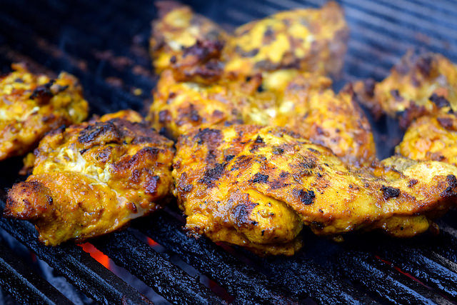 Barbecue Turmeric Chicken Thighs #chicken #chickenthighs #turmeric #barbecue #grilling