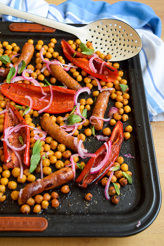 One Pan Merguez with Red Peppers & Crispy Chickpeas #onepan #sheetpan #dinner #lamb #merguez #pepper #chickpeas