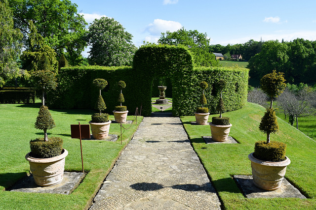Topiary Path at the Jardins de Eyrugnac #gardens #eyrugnac #dordogne #france #travel