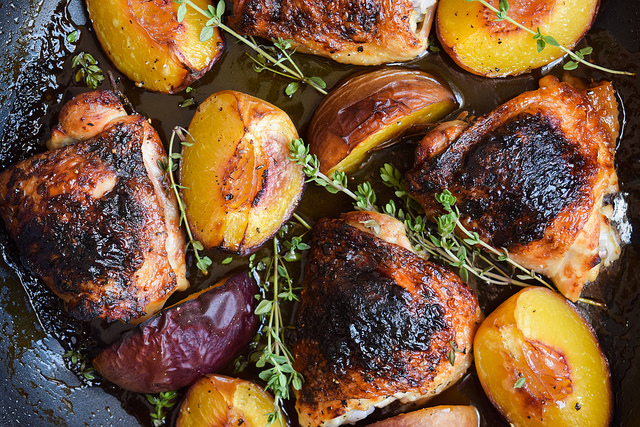 Chicken with Honey, Peaches and Thyme #chicken #honey #peaches #thyme #dinner #summer #onepan #weeknight #lecreuset