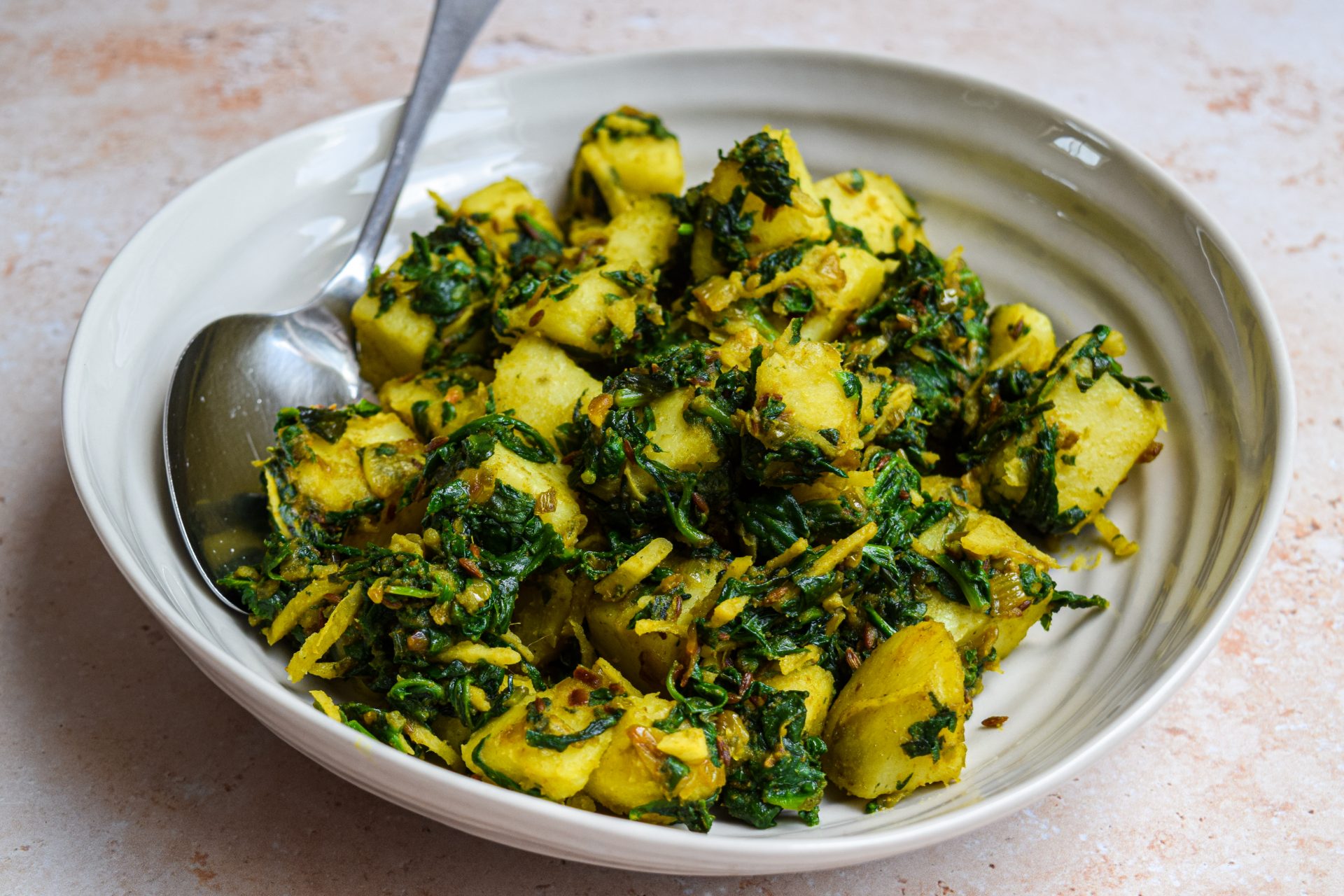 Fresh Spinach Saag Aloo (Spinach Potato Curry) Rachel Phipps