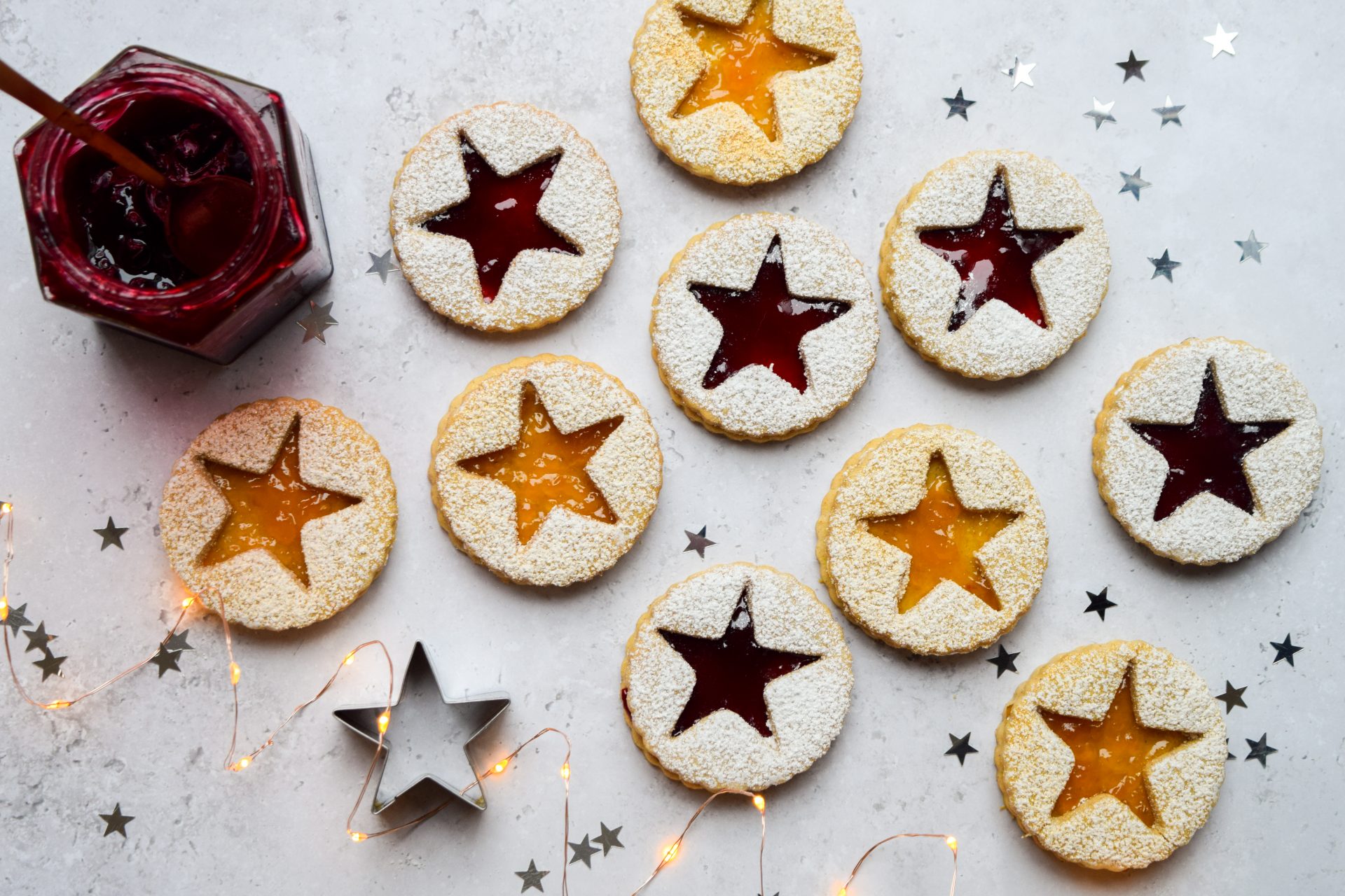 Festive Spice Linzer Cookies (Linzerkekse) 