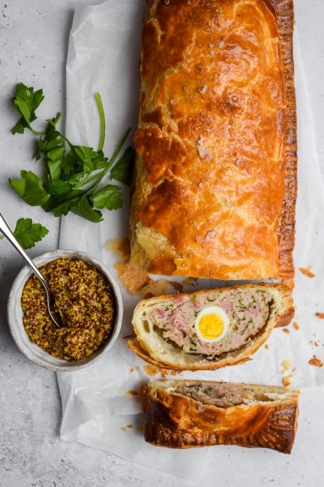 Christmas Kitchen Giant Garland Sausage Roll with Quails Eggs Rachel