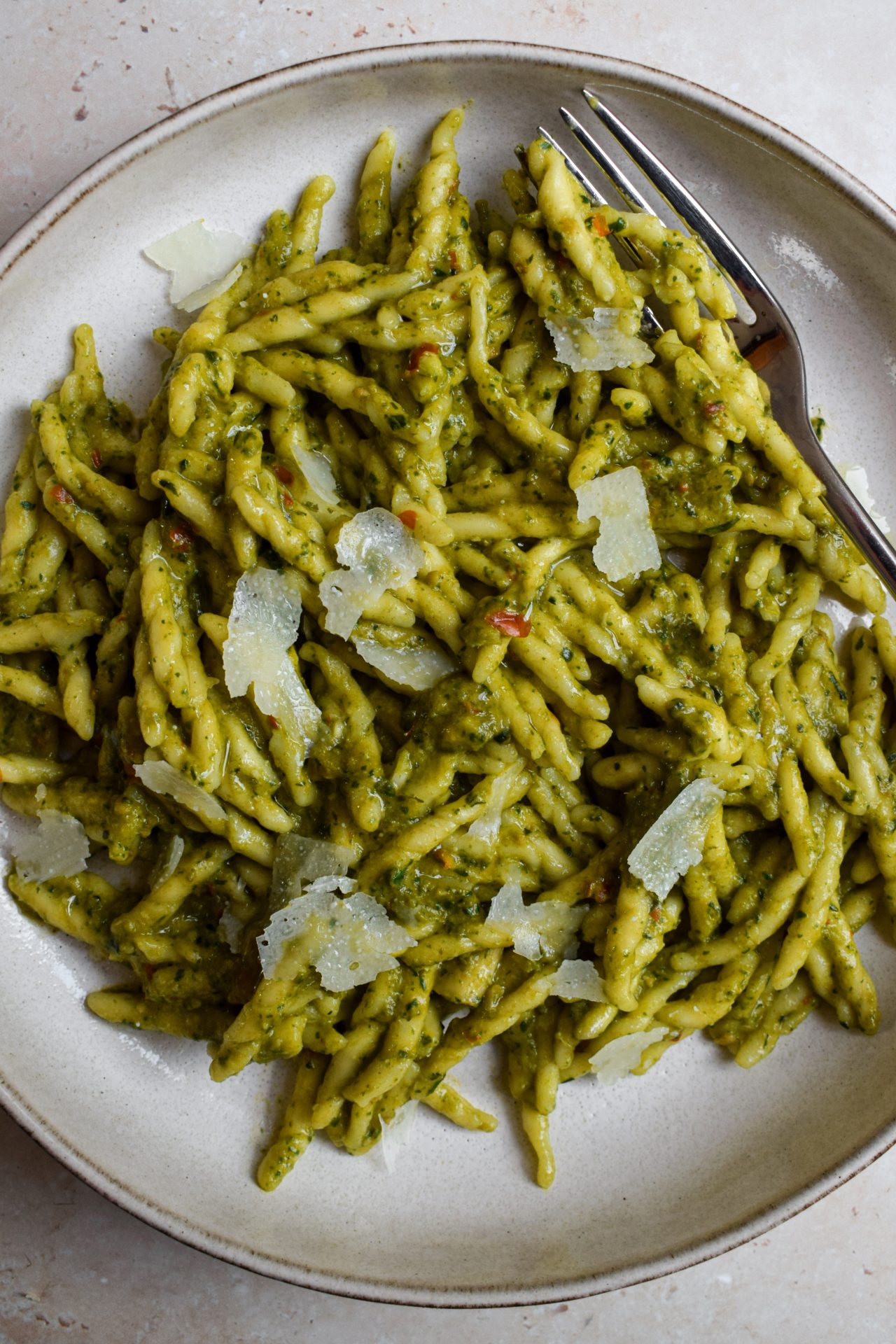 Sicilian Tomato Almond Pesto Pasta (Pesto alla Trapanese) Rachel Phipps